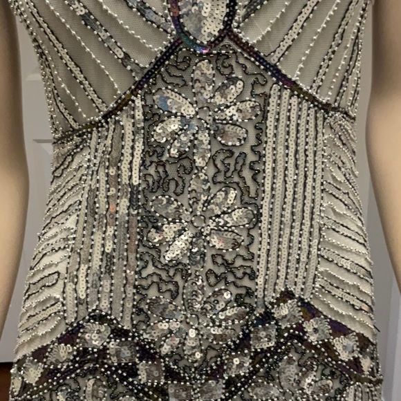 NWT Uijiu Women’s Silver 1920s Reproduction Dress Size XS - Picture 5 of 11